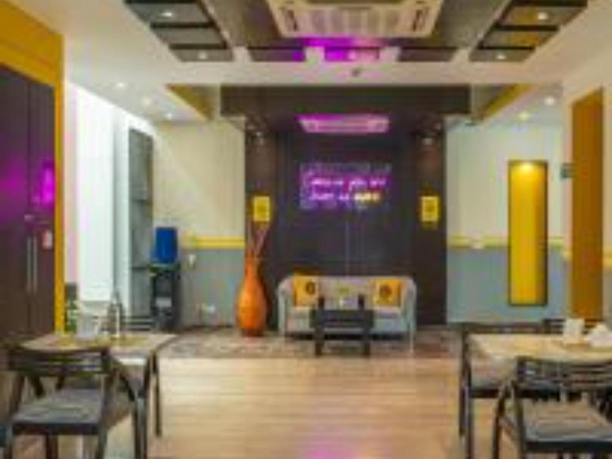The Hosteller Delhi ニューデリー エクステリア 写真