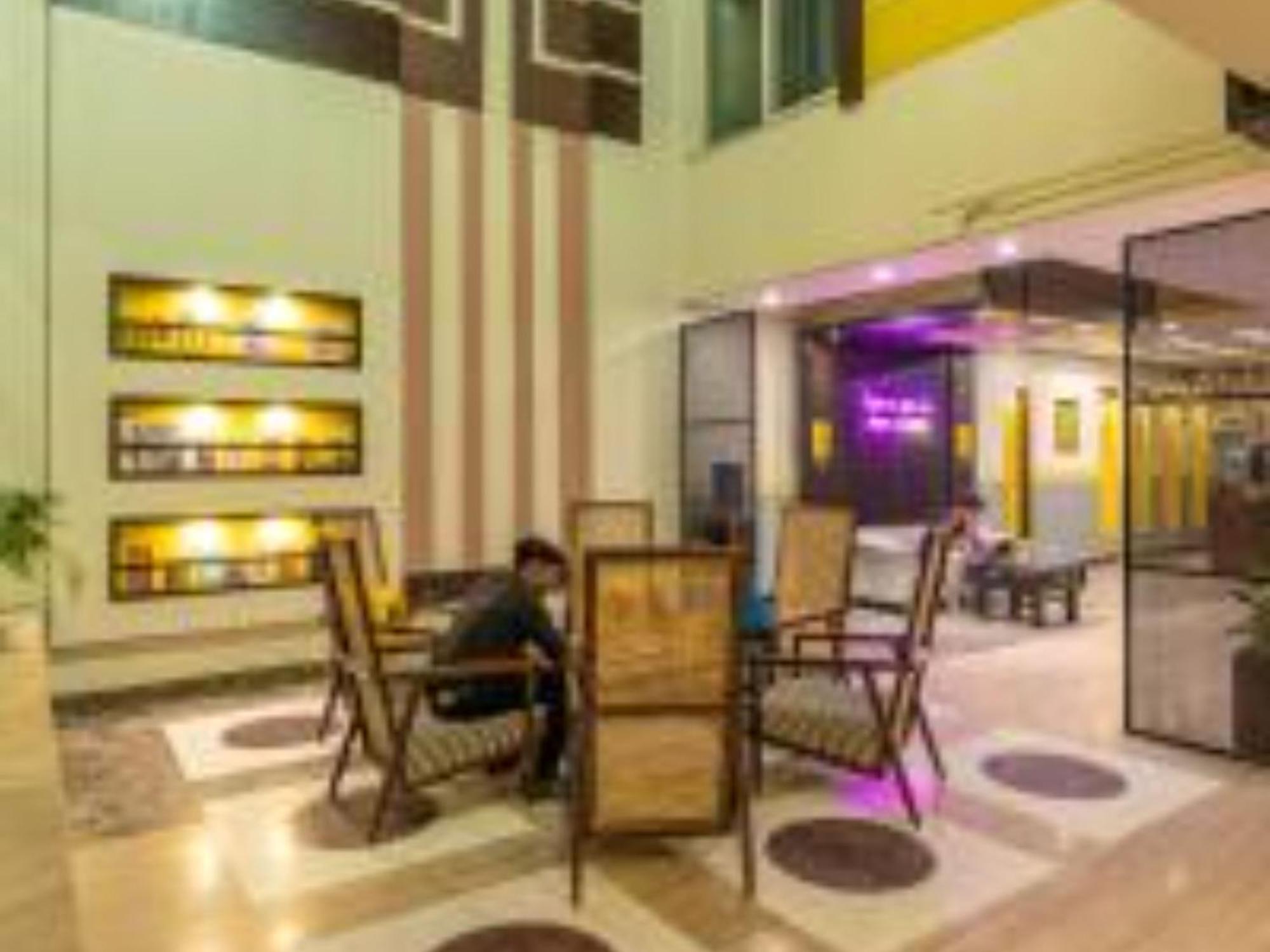 The Hosteller Delhi ニューデリー エクステリア 写真